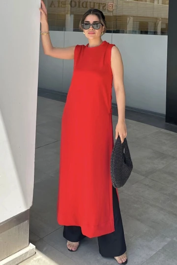Kadın Kırmızı Kolsuz, Yuvarlak Yaka, Derin Yırtmaçlı, A Kesim Likralı Tunik Elbise
