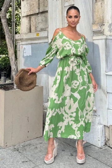 Kadın Yeşil & Bej Kemerli, Omuz Detaylı, Salaş, Dökümlü Uzun Elbise