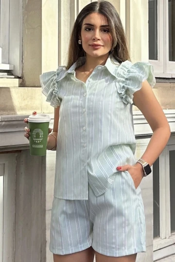 Kadın Yeşil Kısa Kol, Omuzları Flare Fırfır Tasarımlı, Terletmez, Çizgi Desenli Fisto Gömlek