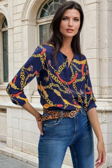 Lacivert V Yaka, Zincir Desenli, Uzun Kollu, Klasik Kesim Bluz