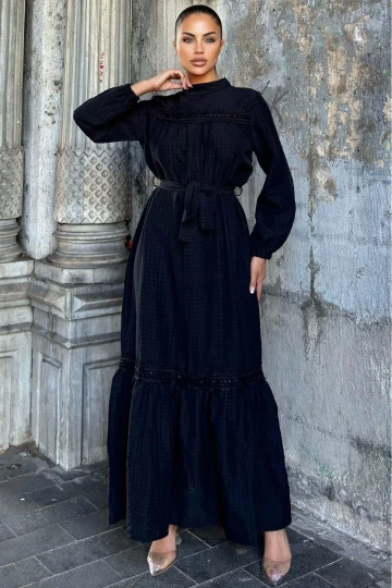 Siyah Kuşaklı, Dantel Detaylı, Maksi Lotus Elbise