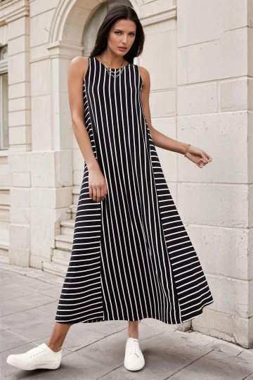 Siyah Yuvarlak Yaka, Uzun Çizgili, Kolsuz, A Kesim Elbise