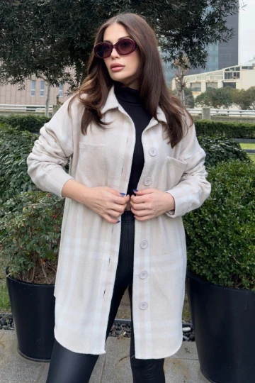 Kadın Bej Çift Cepli, Ekose Desenli, Rahat Kalıp, Uzun Kaşe Gömlek