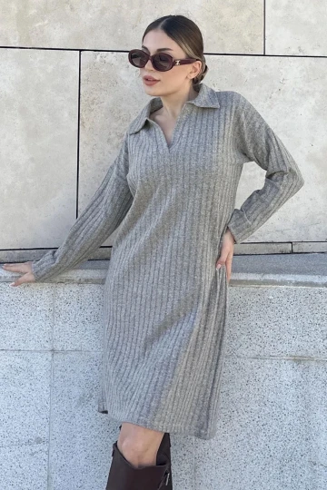 Kadın Bej Polo Yaka, Kendinden Desenli, Basic Kalıp, Uzun Kollu Midi Triko Elbise