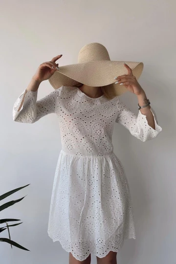 Kadın Beyaz Truvakar Kol, Yuvarlak Yaka, Dantel/Güpür Desen, Dar Kalıp/Kesim, Midi Fisto Elbise