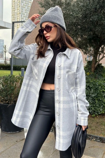 Kadın Gri Çift Cepli, Ekose Desenli, Rahat Kalıp, Uzun Kaşe Gömlek