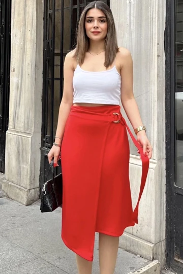 Kadın Kırmızı Asimetrik Kesim, Toka Ve Yandan Bağlama Detaylı, Scuba Etek