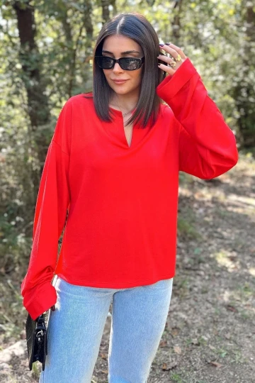 Kadın Kırmızı Uzun Kol, Duble Manşet, Yırtmaçlı Yaka, Salaş Sweatshirt Bluz