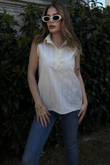 Kadın Sarı Çizgili, Dokulu Yazlık Kumaş, Yarım Patlı, Sıfır Kollu Bluz
