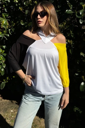 Kadın Siyah & Sarı Yarım Kol, Şeritli Dekolte Yaka, Color Block Tasarım, Salaş Bluz