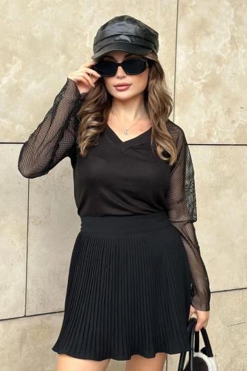Kadın Siyah Tül Detaylı File Uzun Kollu, V Yaka Örme Bluz