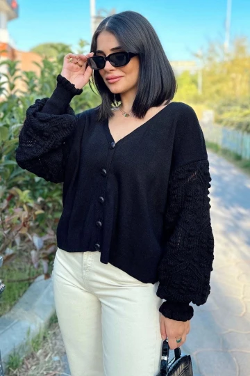 Kadın Siyah Yumuşak Dokulu, V Yaka Uzun Kol, Ponpon Detaylı, Triko Hırka