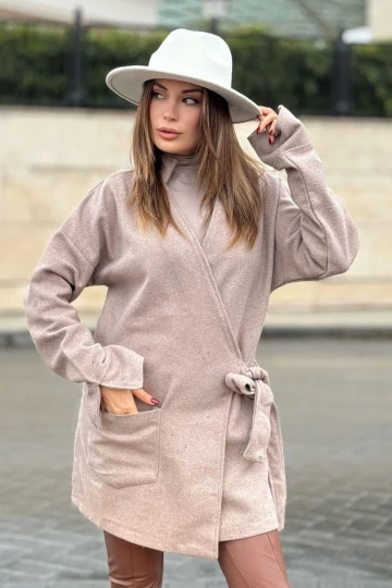 Kadın Vizon Kruvaze Yaka, Yandan Bağlama Detaylı, Yırtmaçlı Kaşe Ceket