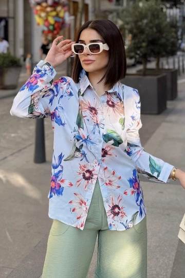 Mavi Klasik Yaka, Uzun Kol, Digital Baskılı Kumaş, Regular Kalıp/Kesim, Eteği Oval Gömlek