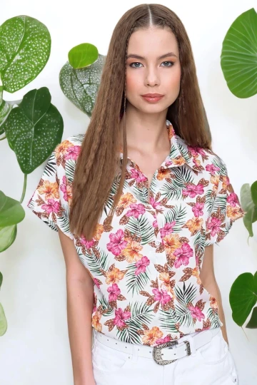 Kadın Çok Renkli Klasik Yaka Kısa Kol Çiçek Desenli Çok Renkli Regular Kesim Standart Boy Gömlek