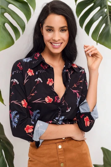 Kadın Lacivert Klasik Yaka, Uzun Kol, Çiçek Desenli, Regular Kesim, Standart Boy Gömlek